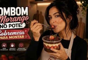 Bombom de morango no pote com creme e chocolate